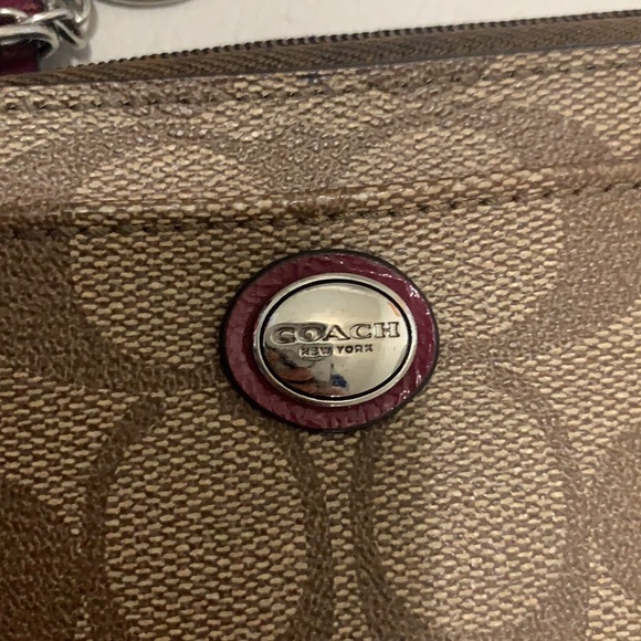 Coach Coin/ Card wallet - Picture 2 of 5